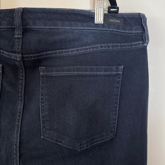 Liverpool Women's Midnight Flare Jeans - Picture 7 of 7